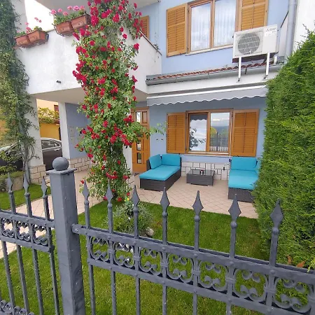 Apartment Apartma La Rosa Koper